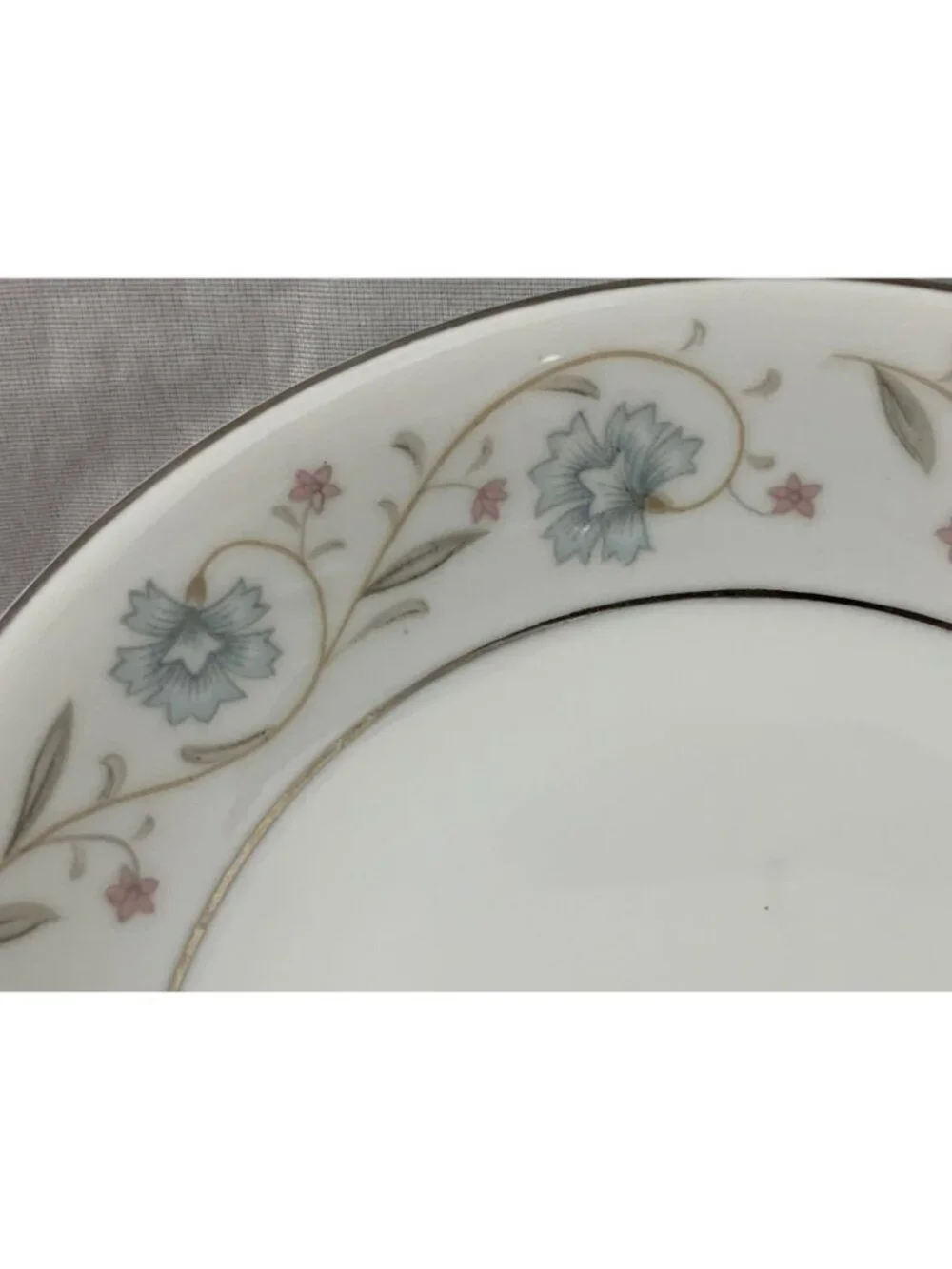 Vintage Fine China of Japan English Garden Fruit / Berry Bowl 5.5